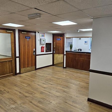 V Lodge Manchester 米德尔顿 外观 照片