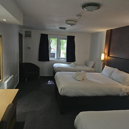 V Lodge Manchester 米德尔顿 外观 照片