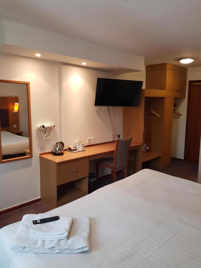 V Lodge Manchester 米德尔顿 外观 照片