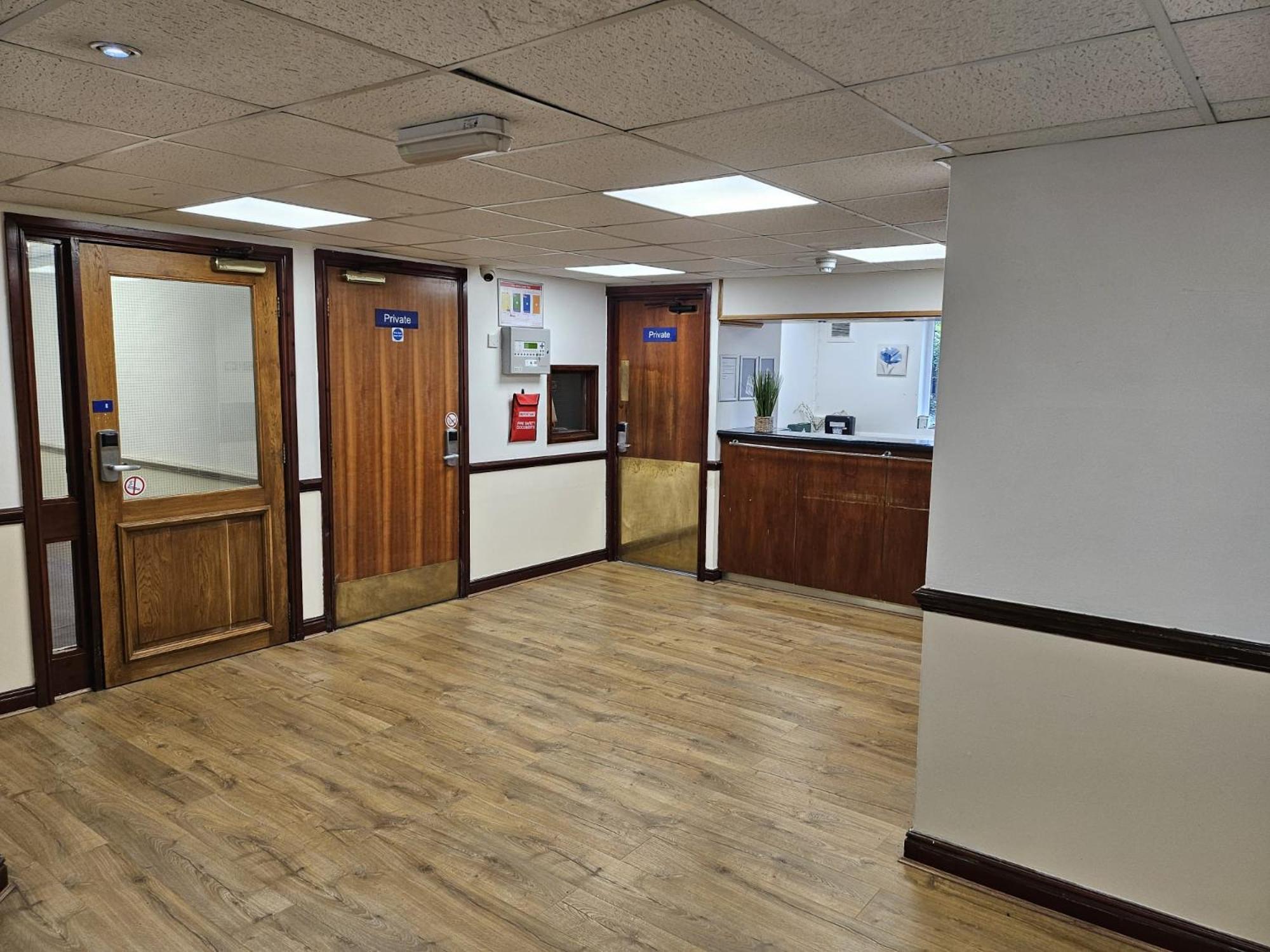 V Lodge Manchester 米德尔顿 外观 照片