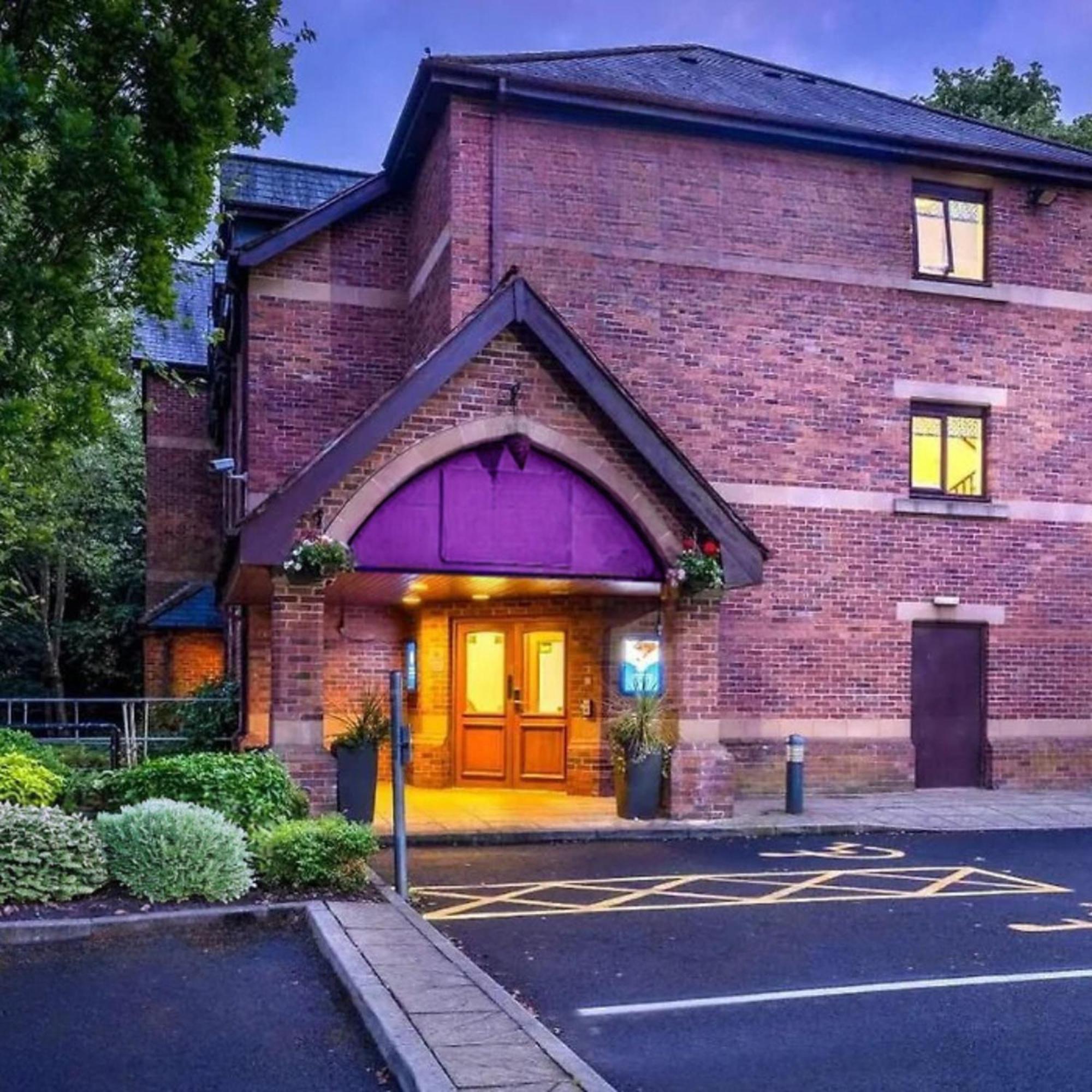 V Lodge Manchester 米德尔顿 外观 照片